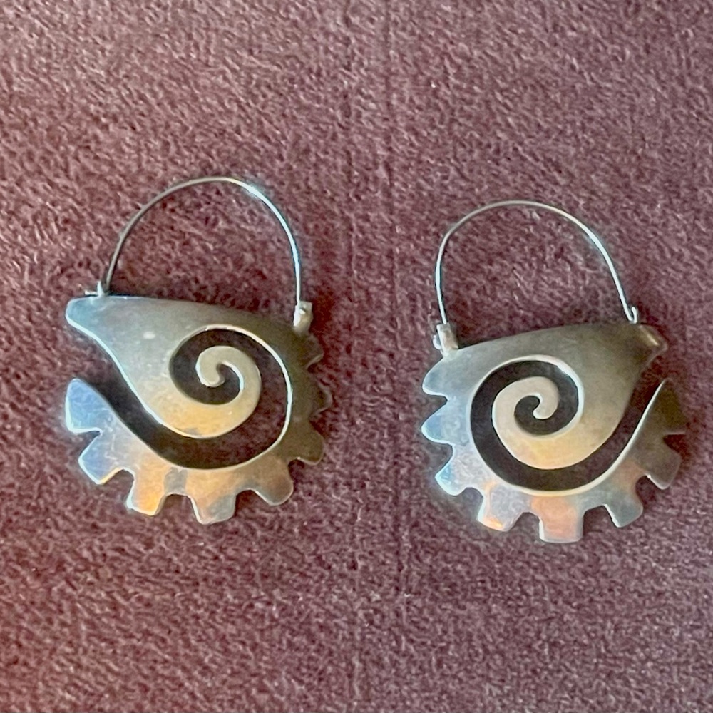 Vintage Sterling Silver Wave Design Earrings Made in Taxco Mexico